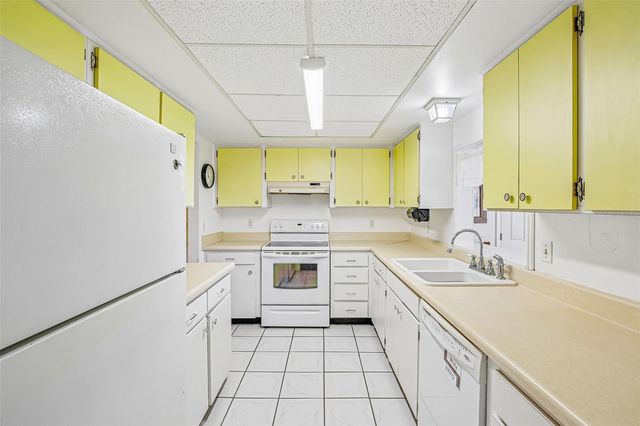 647 FORT DUQUESNA DRIVE, Sun City Center, FL 33573