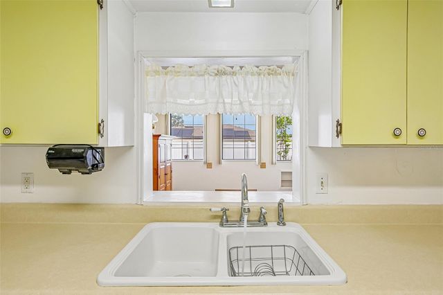 647 FORT DUQUESNA DRIVE, Sun City Center, FL 33573