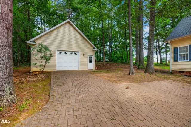 26 Shadymont Drive, Pittsboro, NC 27312