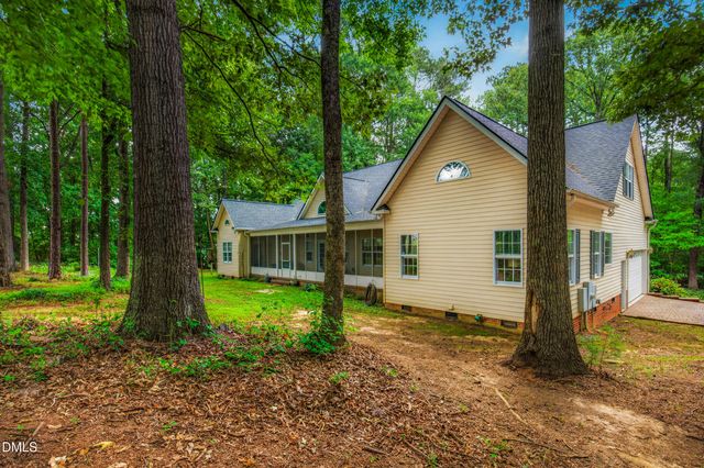 26 Shadymont Drive, Pittsboro, NC 27312