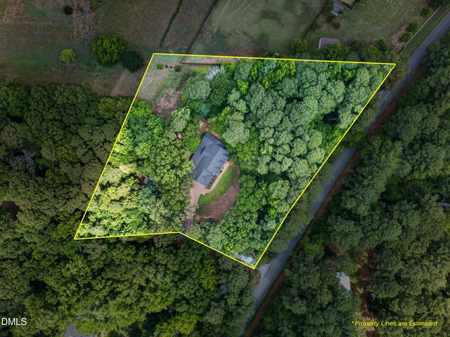 26 Shadymont Drive, Pittsboro, NC 27312