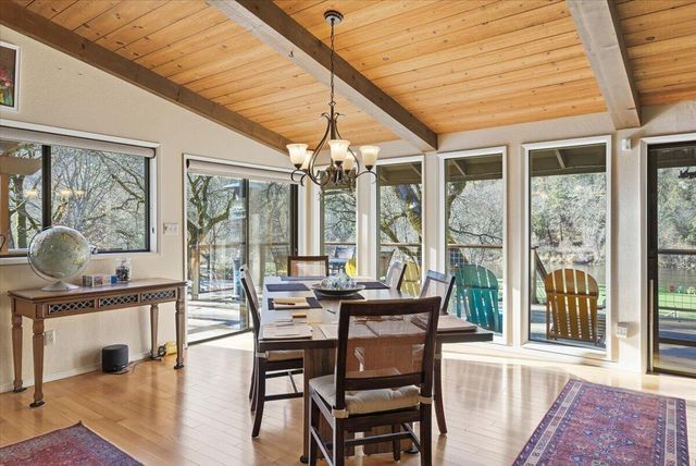 1407 Upper River Road, Gold Hill, OR 97525