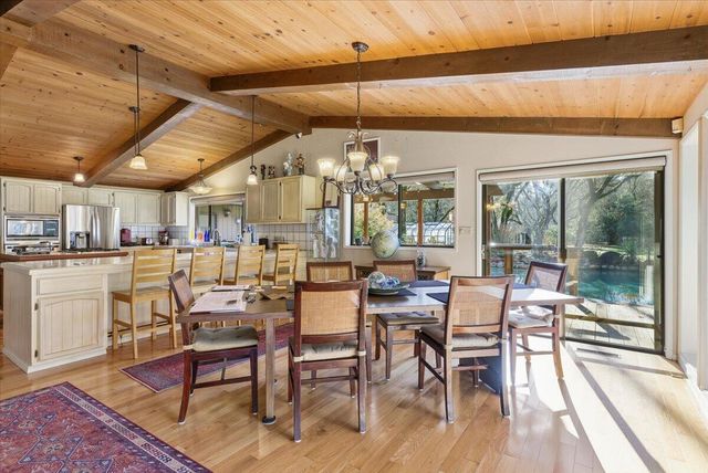 1407 Upper River Road, Gold Hill, OR 97525