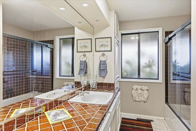 1407 Upper River Road, Gold Hill, OR 97525