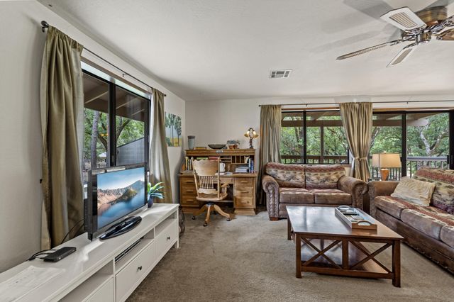 1407 Upper River Road, Gold Hill, OR 97525