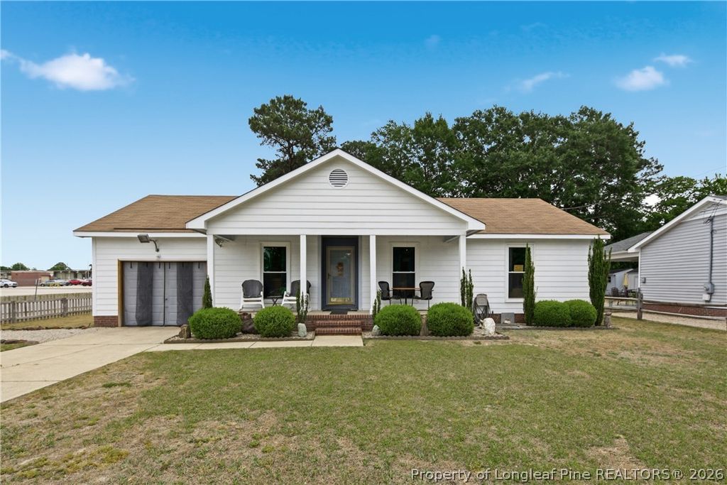 5164 Double Oaks Drive, Fayetteville, NC 28306 — exterior