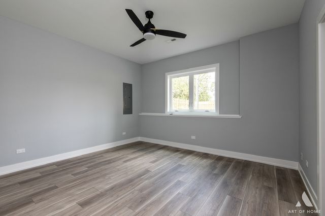 8650 Lockwood Avenue, Burbank, IL 60459