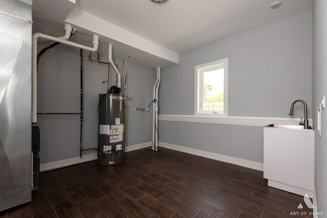 8650 Lockwood Avenue, Burbank, IL 60459