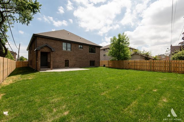 8650 Lockwood Avenue, Burbank, IL 60459