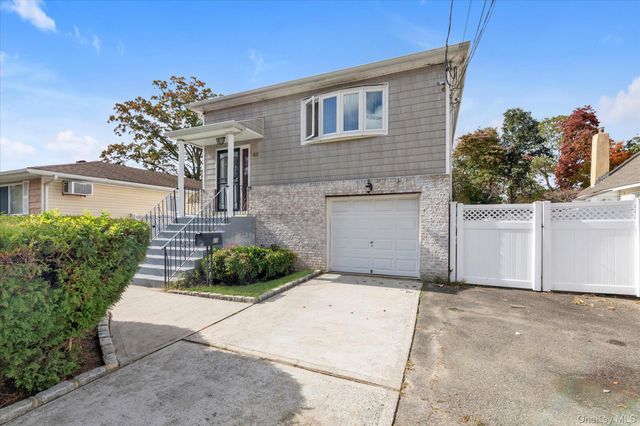 49 Prospect Street, Roosevelt, NY 11575