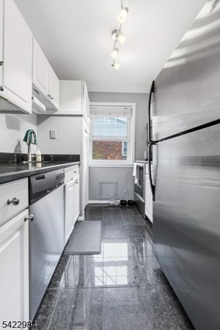 162 Belleville Ave 1A, Bloomfield Twp., NJ 07003