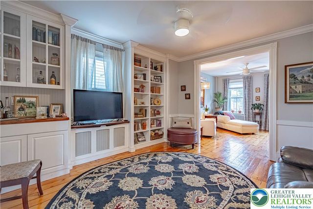 321 East Wall Street, Bethlehem City, PA 18018