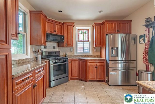 321 East Wall Street, Bethlehem City, PA 18018