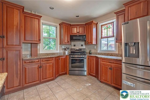 321 East Wall Street, Bethlehem City, PA 18018