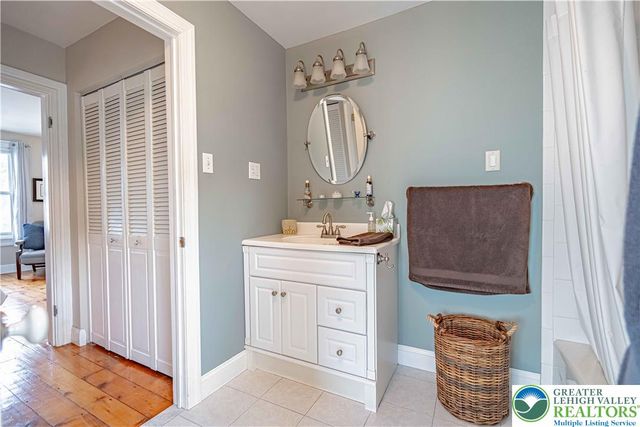 321 East Wall Street, Bethlehem City, PA 18018