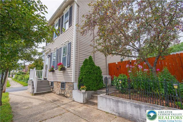 321 East Wall Street, Bethlehem City, PA 18018