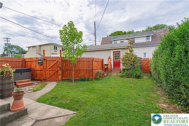 321 East Wall Street, Bethlehem City, PA 18018