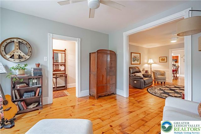 321 East Wall Street, Bethlehem City, PA 18018