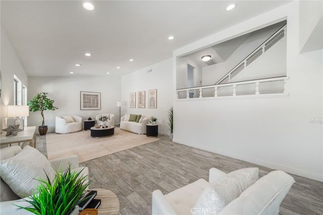 2515 Monterey Peninsula, Corona, CA 92882