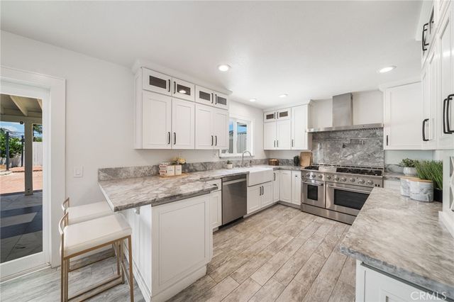 2515 Monterey Peninsula, Corona, CA 92882