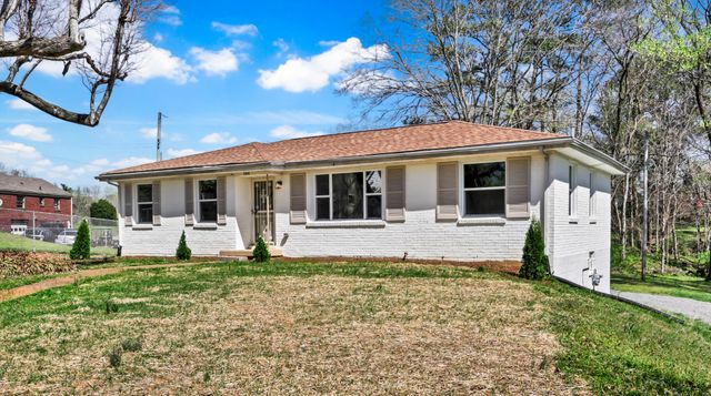 1104 Irving Ln, Clarksville, TN 37040