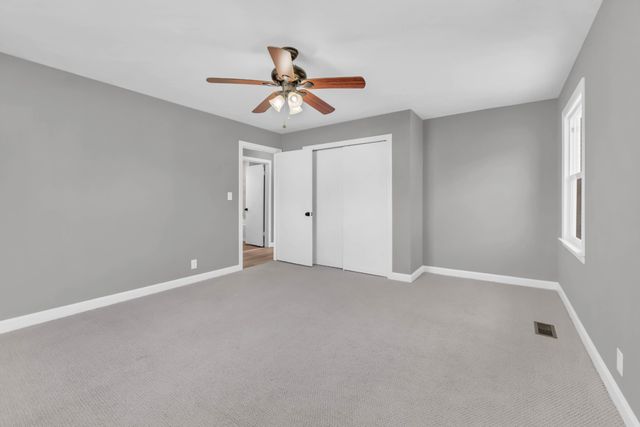 1104 Irving Ln, Clarksville, TN 37040