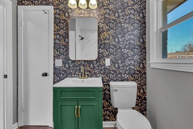 1104 Irving Ln, Clarksville, TN 37040