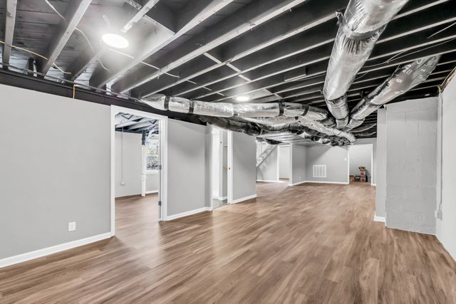 1104 Irving Ln, Clarksville, TN 37040