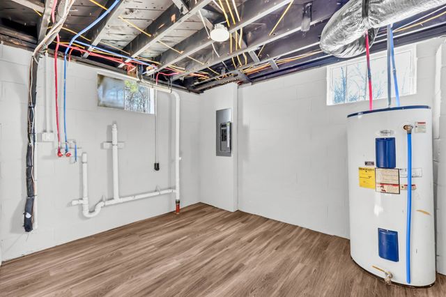 1104 Irving Ln, Clarksville, TN 37040