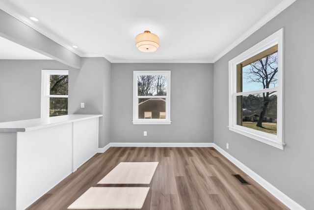 1104 Irving Ln, Clarksville, TN 37040