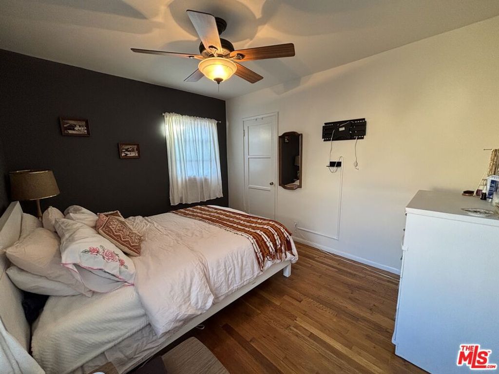 Image 40 of property listing at 10796 Galvin Street, Culver City, CA 90230