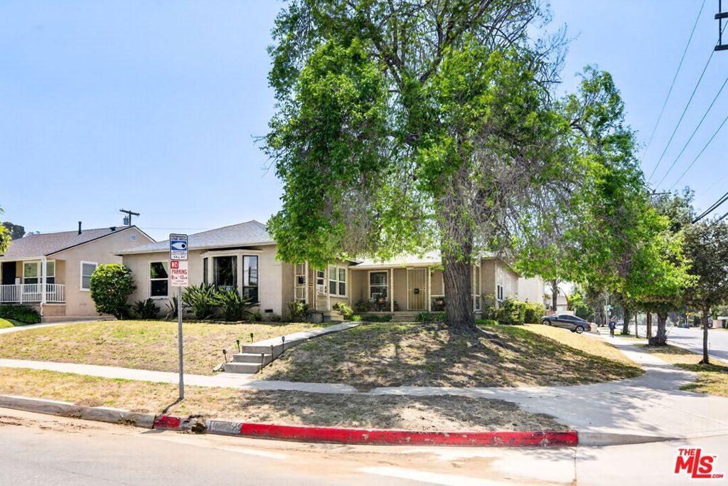 Image 7 of property listing at 10796 Galvin Street, Culver City, CA 90230