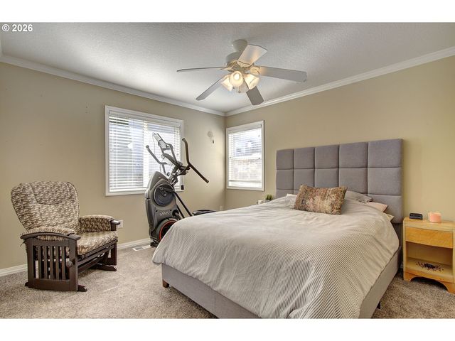 3883 Nw 9TH Loop, Camas, WA 98607
