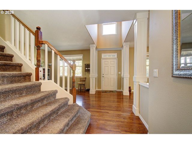 3883 Nw 9TH Loop, Camas, WA 98607