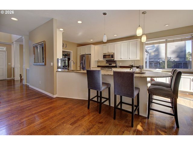 3883 Nw 9TH Loop, Camas, WA 98607