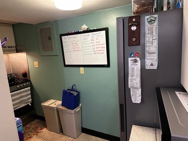 34 Kinross 1, Boston, MA 02135