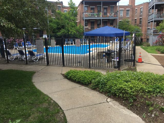 34 Kinross 1, Boston, MA 02135