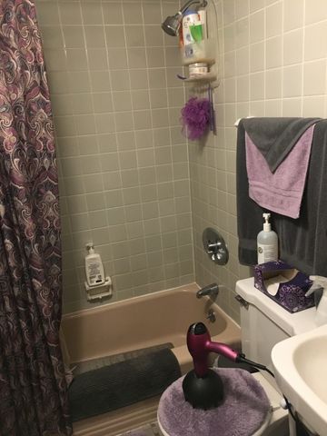 34 Kinross 1, Boston, MA 02135