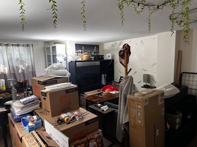 34 Kinross 1, Boston, MA 02135