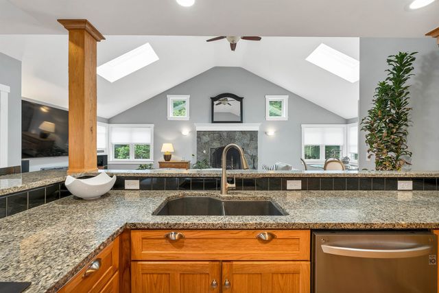 2007 Lafayette Road, Portsmouth, NH 03801