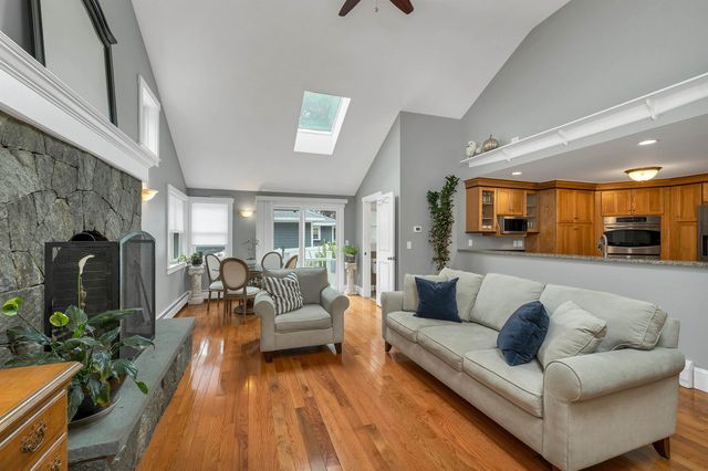 2007 Lafayette Road, Portsmouth, NH 03801