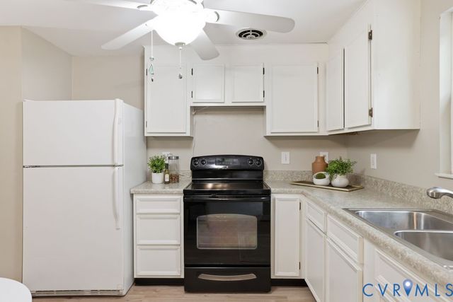 10600 White Rabbit Rd, Midlothian, VA 23235