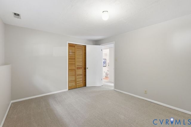 10600 White Rabbit Rd, Midlothian, VA 23235