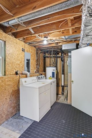 10600 White Rabbit Rd, Midlothian, VA 23235