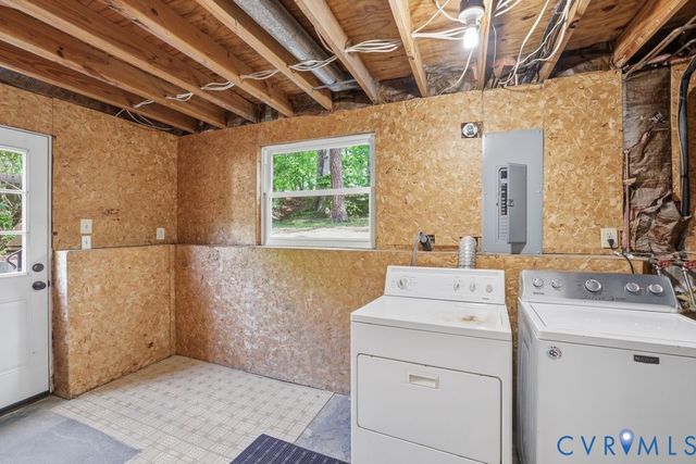 10600 White Rabbit Rd, Midlothian, VA 23235