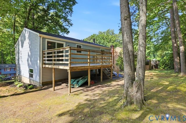 10600 White Rabbit Rd, Midlothian, VA 23235