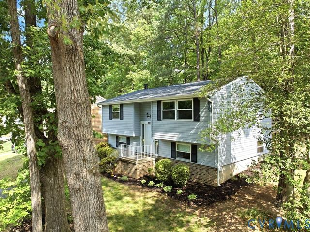 10600 White Rabbit Rd, Midlothian, VA 23235