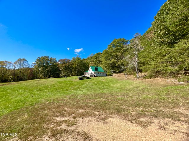 1393 Caney Valley Loop, Surgoinsville, TN 37873
