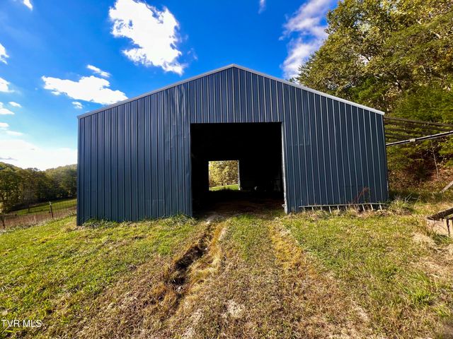 1393 Caney Valley Loop, Surgoinsville, TN 37873