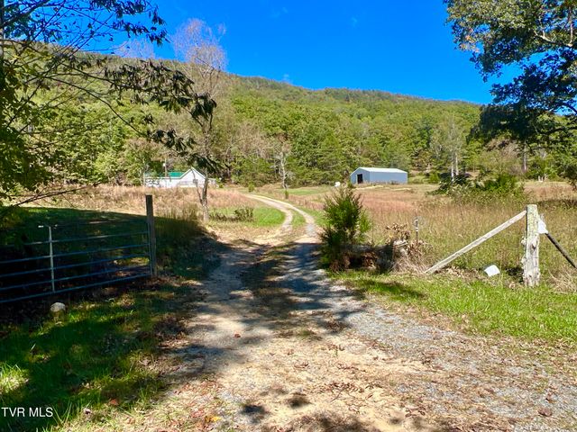 1393 Caney Valley Loop, Surgoinsville, TN 37873